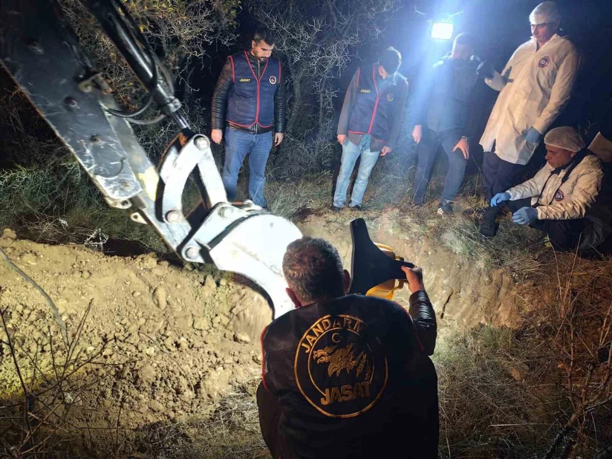 Adalet Bakanı Akın Gürlek, faili Meçhul olayların aydınlatılmasına yönelik çalışmalar çerçevesinde Kırşehir ve Samsun'da