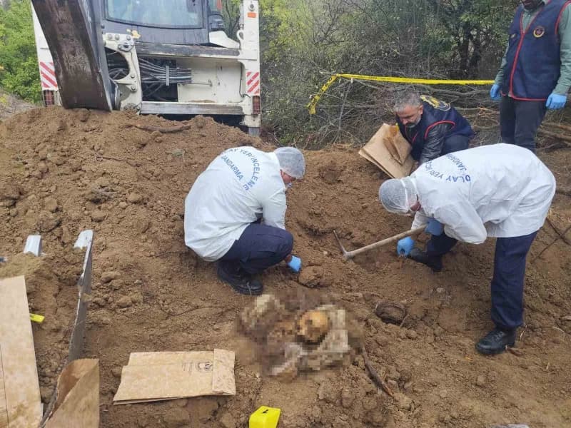 Adalet Bakanı Akın Gürlek, faili Meçhul olayların aydınlatılmasına yönelik çalışmalar çerçevesinde Kırşehir ve Samsun'da