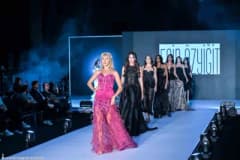Fashion Prime-9 fuarında İzmir'de tekstil ve hazır giyim sektöründen katılımcılar ve ziyaretçiler