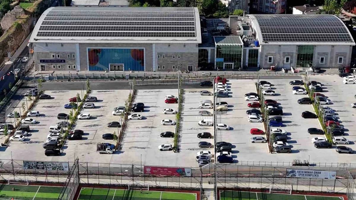 Fatih Silivrikapı Spor Köyü'nde 400 araç kapasiteli yeni otoparkın görünümü