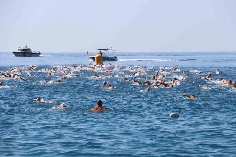 Fethiye’de Açık Su Yüzme Yarışları Başladı