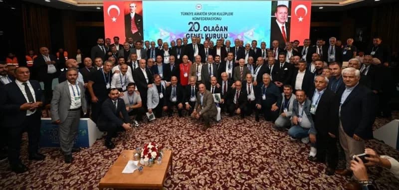 Denizli Amatör Spor Kulüpleri Federasyonu Başkanı Feyyaz Ceşen, son yapılan TASKK Genel Kurulu’nda bir kez daha Yönetim