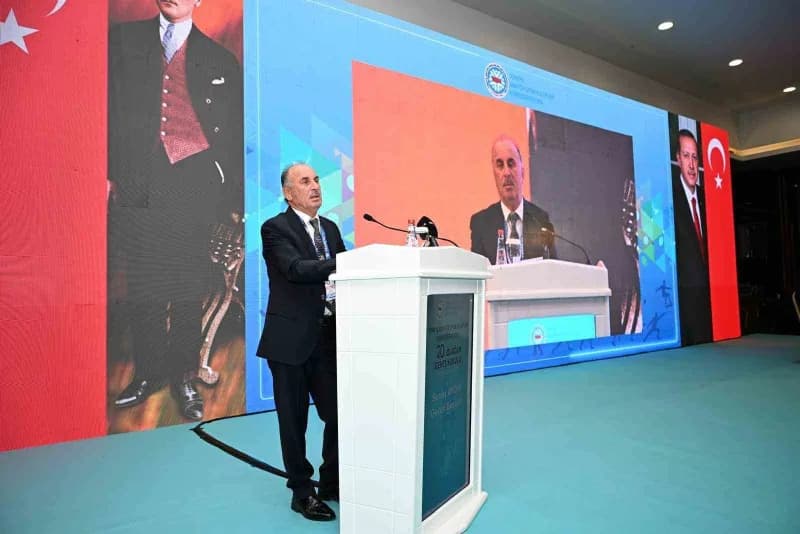 Denizli Amatör Spor Kulüpleri Federasyonu Başkanı Feyyaz Ceşen, son yapılan TASKK Genel Kurulu’nda bir kez daha Yönetim