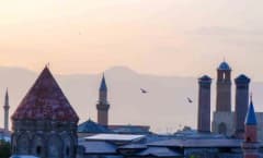 Erzurum’da Osmanlı dönemine ait ticaret ve Fransız tüccarların izlerini gösteren tarihi belge