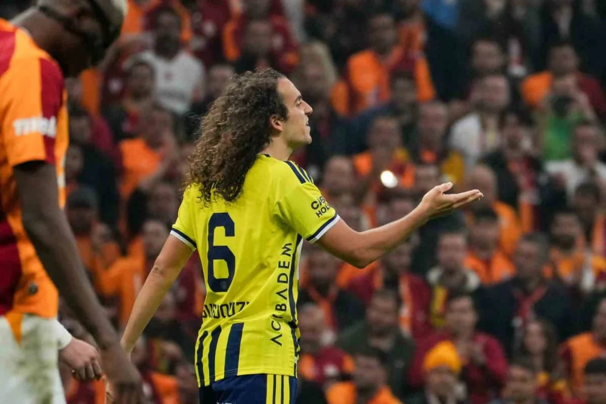 Trendyol Süper Lig’in 9. Haftasında oynanan derbide Galatasaray, sahasında Fenerbahçe'yi 2-1 mağlup