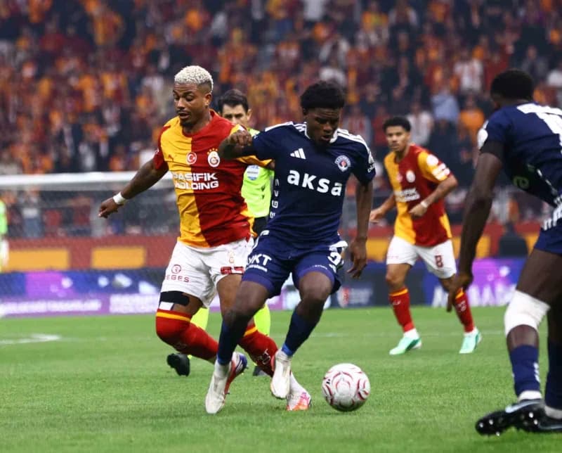 Trendyol Süper Lig'in 7. Haftasında Galatasaray, konuk ettiği Kasımpaşa'yı 3-1'lik skorla mağlup etti.