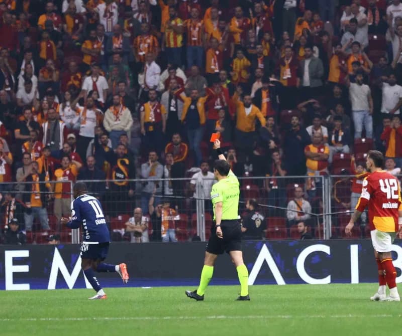 Trendyol Süper Lig'in 7. Haftasında Galatasaray, konuk ettiği Kasımpaşa'yı 3-1'lik skorla mağlup etti.