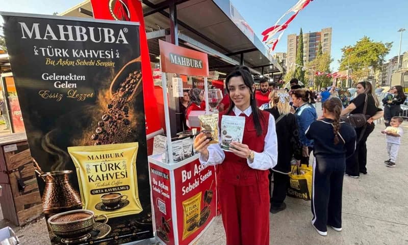 Gastroantep'te Mahbuba'ya yoğun ilgi: vatandaşlar Mahbuba standına akın etti