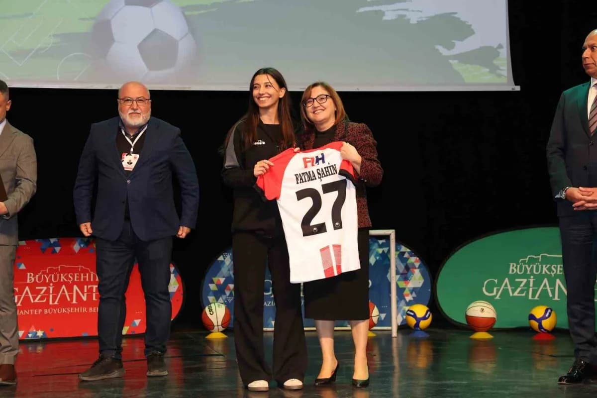 Gaziantep Büyükşehir Belediyesi amatör spor kulüplerine destek programı lansmanı