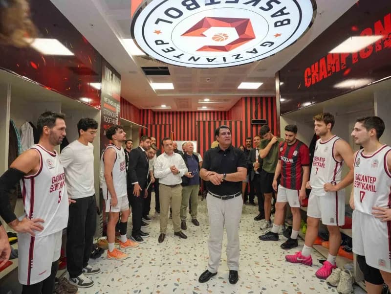 Gaziantep Basketbol’dan şampiyonluk yolunda önemli galibiyet