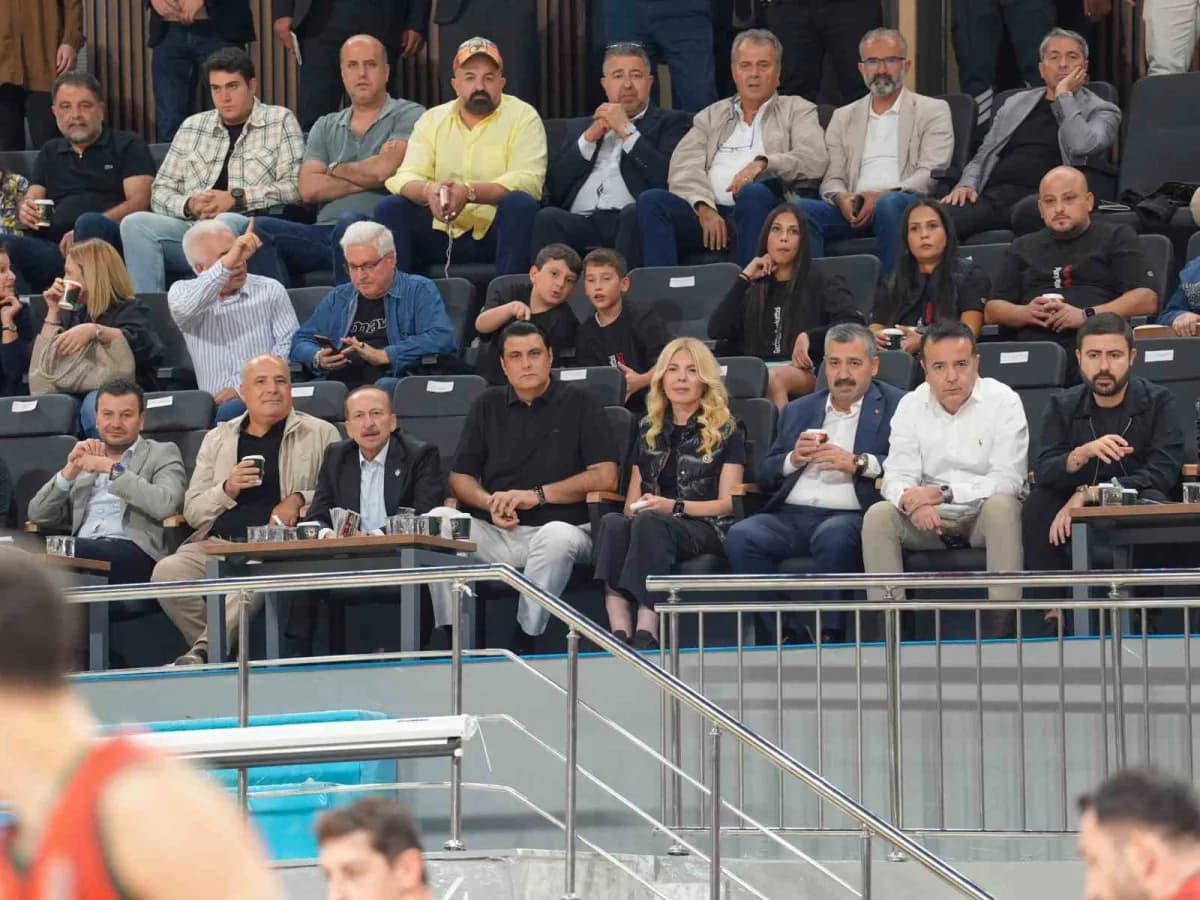 Gaziantep Basketbol’dan şampiyonluk yolunda önemli galibiyet