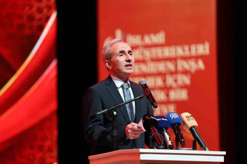 Gaziantep İslam Bilim ve Teknoloji Üniversitesi Rektörü Prof. Dr. Şehmus Demir konuşma yaptı
