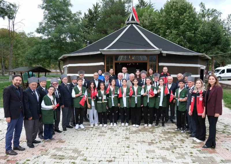 Samsun'da gaziler ve genç taekwondo sporcuları Vatan ve Kahramanlık Buluşması'nda bir arada