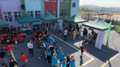 Gaziosmanpaşa Belediyesi tarafından köy okullarında düzenlenen bilim ve uzay atölyelerinde öğrenciler uygulamalı eğitim