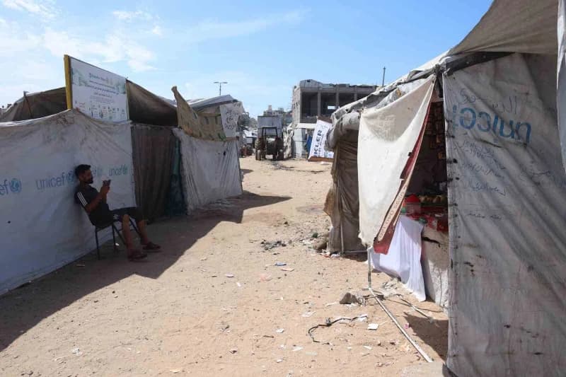 Gazze'de insanlar zor şartlar altında yaşam mücadelesi veriyor