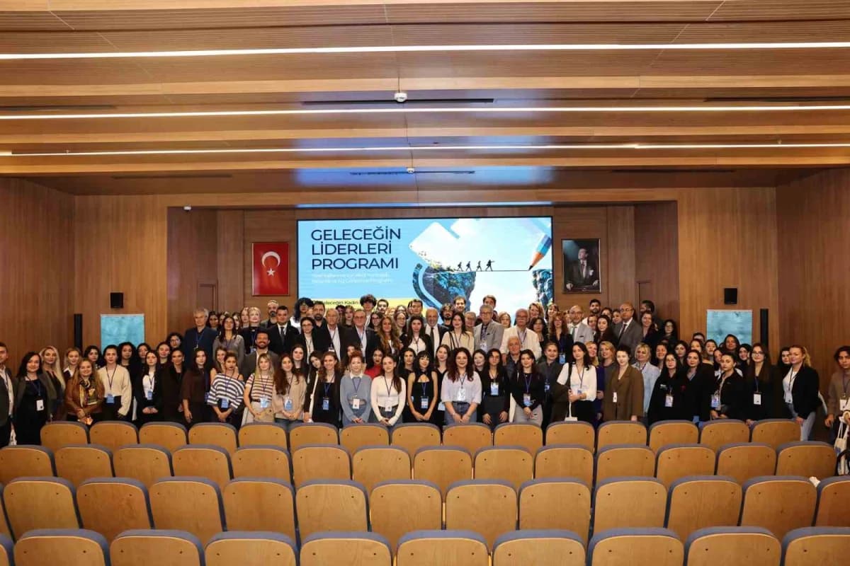 Nilüfer Belediyesi öncülüğünde, NOSAB Akademi, BUMİAD, Nilüfer Kent Konseyi ve Bir Bulut Olsam Derneği paydaşlığında hay