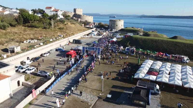 Tarihi Gelibolu Yarımadası’nda Namazgah Tabyası'ndan başlayıp tamamı savaş alanında gerçekleşen ‘11. Gelibolu Maratonu’