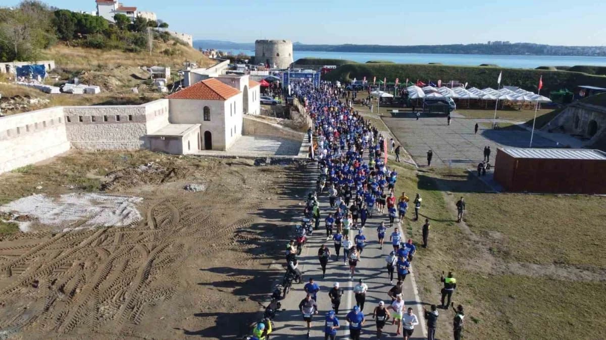 Tarihi Gelibolu Yarımadası’nda Namazgah Tabyası'ndan başlayıp tamamı savaş alanında gerçekleşen ‘11. Gelibolu Maratonu’