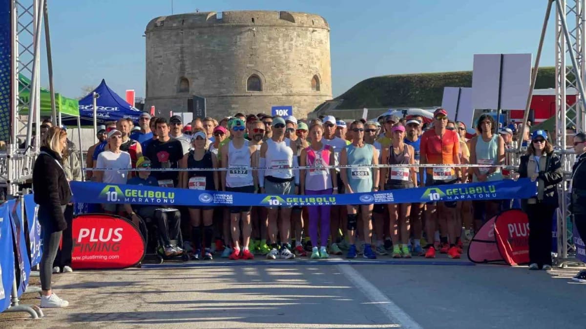 Tarihi Gelibolu Yarımadası’nda düzenlenen 11. Gelibolu Maratonu için sporcular hazırlık yapıyor