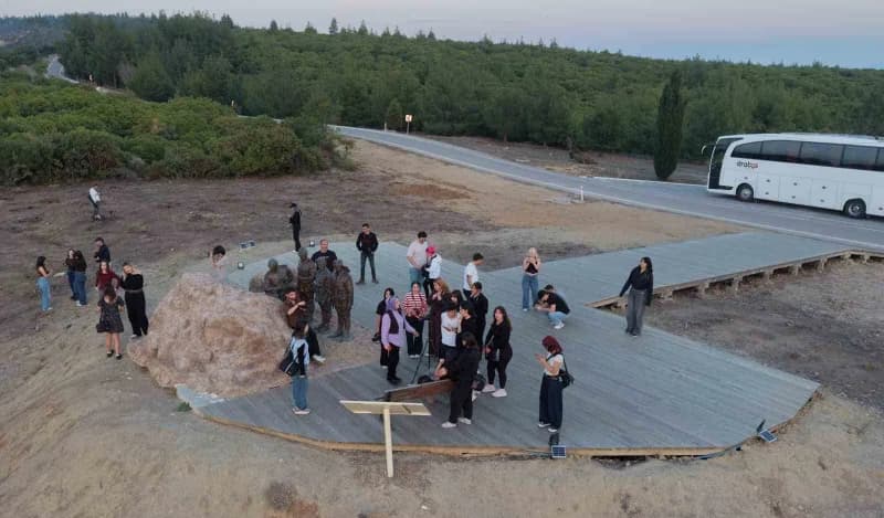 ÇOMÜ Çanakkale Sosyal Bilimler Meslek Yüksekokulu Fotoğrafçılık ve Kameramanlık Programı öğrencileri