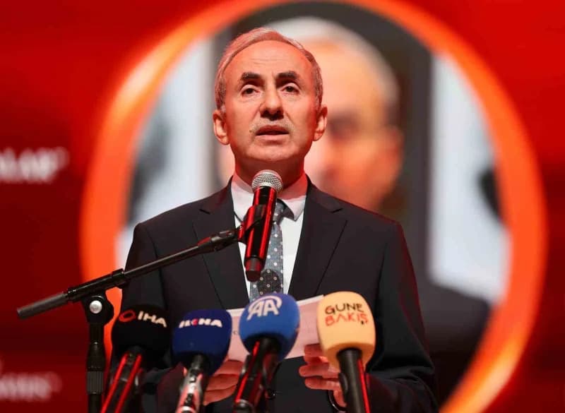 GİBTÜ Rektörü Prof. Dr. Şehmus Demir,