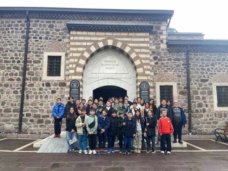 GKV Özel Ortaokulu öğrencileri Ankara’da Anıtkabir ve tarihi mekanları ziyaret ediyor