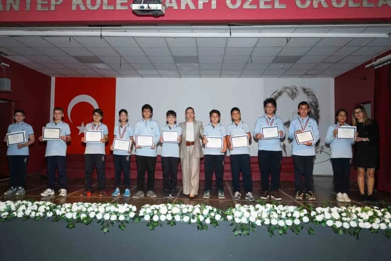 GKV Özel Okullarında Cambridge ve TOEFL Sertifika Töreni