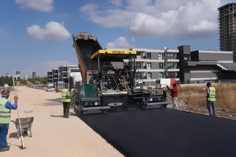 Gölbaşı Belediyesi, ilçenin ulaşım altyapısını güçlendirmek ve vatandaşlara daha konforlu ulaşım imkânı sunmak amacıyla