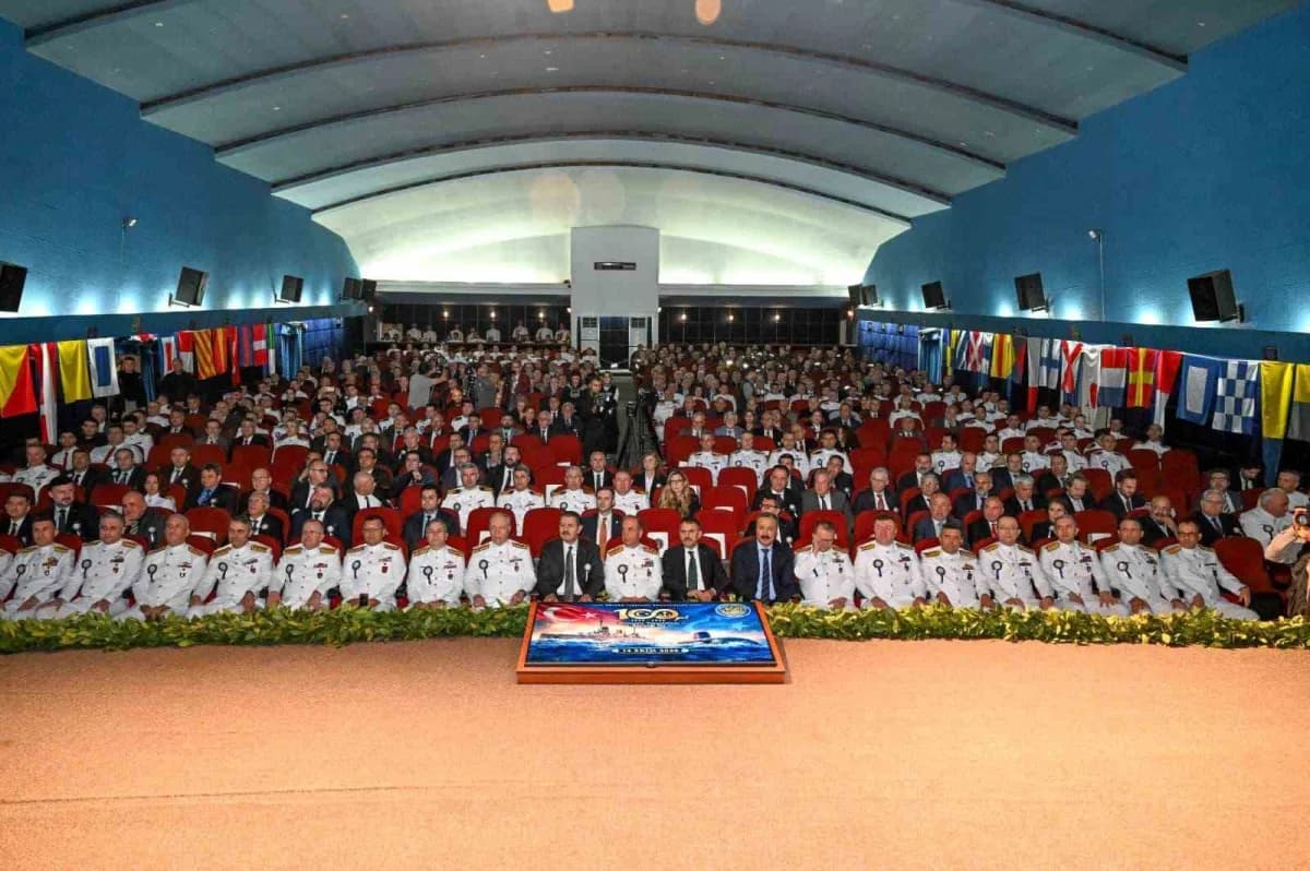 Kocaeli'de Gölcük Tersanesi Komutanlığının 100'üncü kuruluş yıl dönümü törenle kutlanırken, bir asırda 512 gemi ve Deniz
