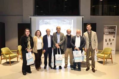 Gölyazı Antik Tiyatrosu’nun restorasyon süreci için düzenlenen panelden akademisyenlerin konuşma yaptığı an