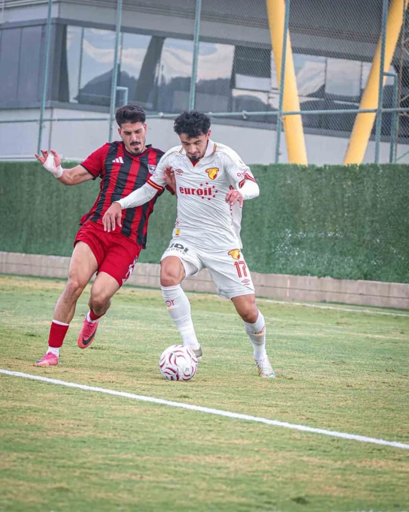 Vanspor ile oynanan hazırlık maçından bir kare