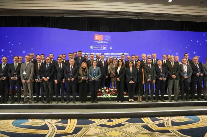 Gaziantep Ticaret Borsası ve TÜBİTAK MAM iş birliğiyle kurulan Antep fıstığı işleme tesisinden bir görünüm