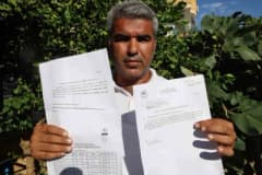 Adana Kozan'da mısır tarlasında gübre mağduru çiftçi ve mısır bitkileri
