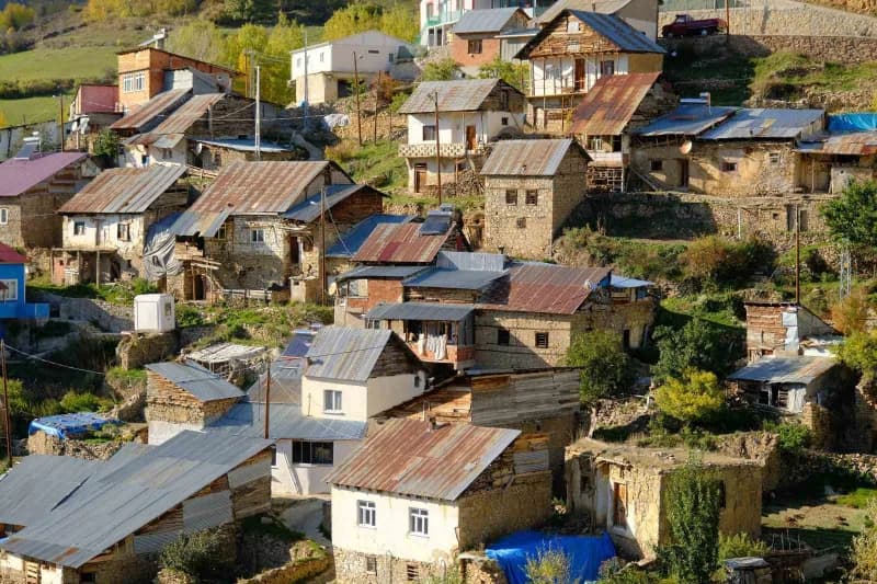 Türkiye’nin en etkileyici doğa manzaralarına ev sahipliği yapan Gümüşhane, sonbahar mevsiminin geliş