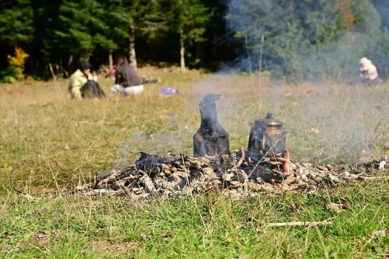 Gümüşhane'de GÜDAK üyesi 20 sporcu, sonbaharın renkleri arasında Torul'un Yurt köyünden Kürtün'ün Aş