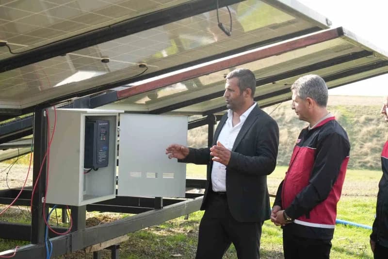 Muş’un Kızılağaç beldesinde kurulan güneş enerjili sulama sistemiyle tarımsal üretimde enerji maliye