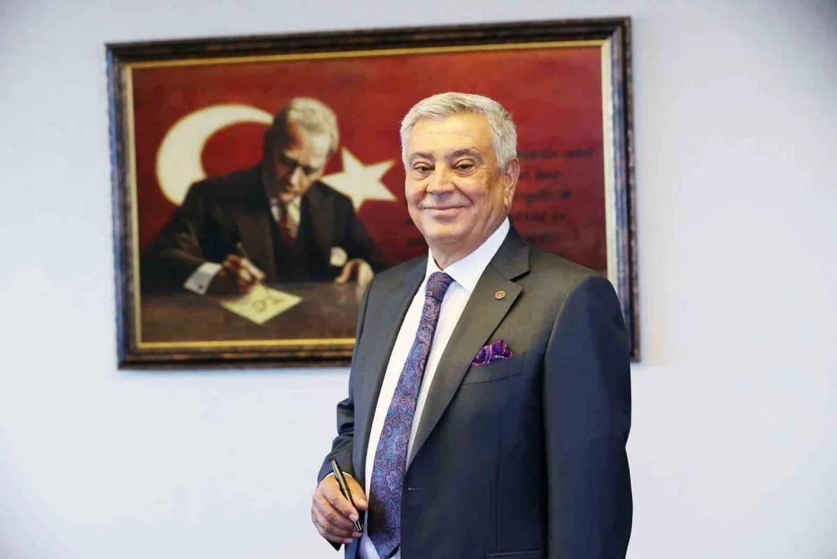 Gaziantepli sanayici Halil Tepe’nin başarı hikayesini anlatan Tepedeki İz kitabı