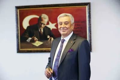 Gaziantepli sanayici Halil Tepe’nin başarı hikayesini anlatan Tepedeki İz kitabı
