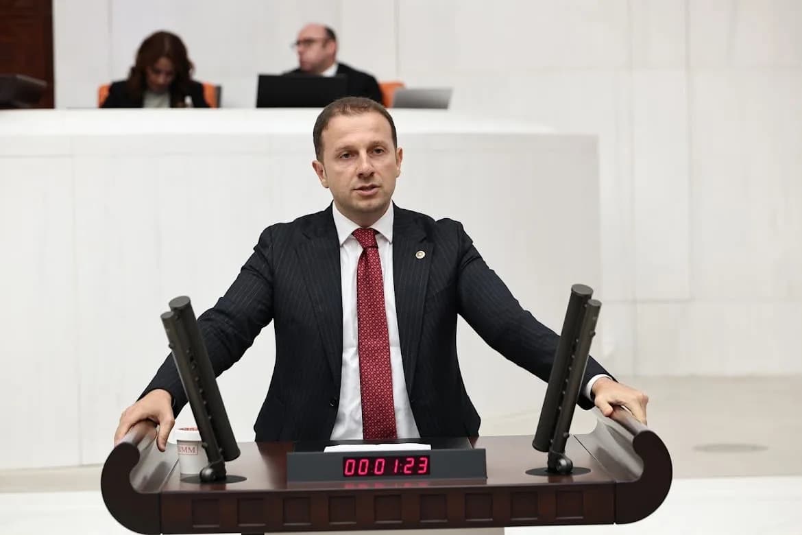AK Parti Bursa Milletvekili Ahmet Kılıç TBMM Genel Kurulu’nda konuşma yaparken