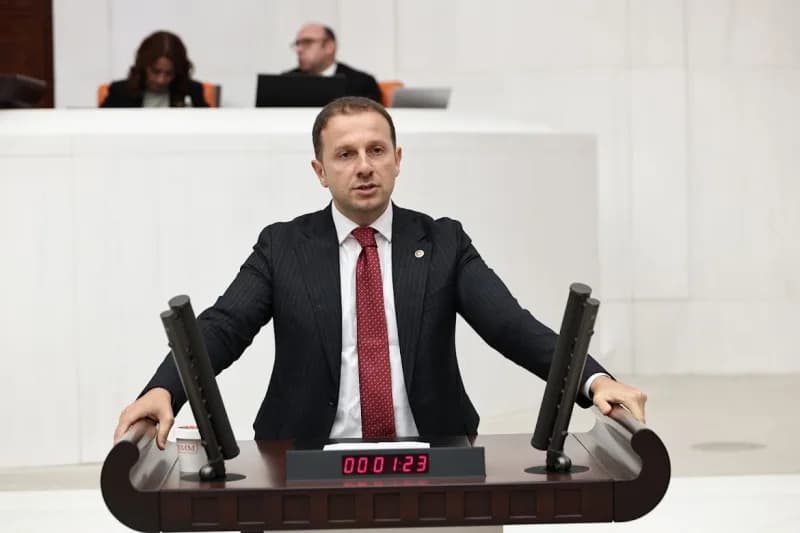 AK Parti Bursa Milletvekili Ahmet Kılıç TBMM Genel Kurulu’nda konuşma yaparken