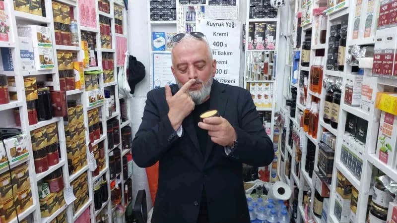 Rize'de aktarlık yapan Mehmet Karali, vatandaşlardan gelen talepler doğrultusunda yürüttüğü Ar-ge çalışmaları neticesind