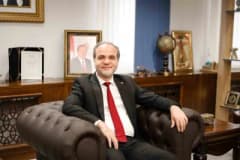 Niğde Ömer Halisdemir Üniversitesi Rektörü Prof. Dr. Hasan Uslu'nun portresi