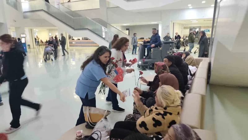 Manisa Celal Bayar Üniversitesi Hafsa Sultan Hastanesi’nde 26 Ekim Hasta Hakları Günü kapsamında has
