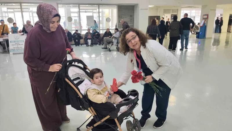 Manisa Celal Bayar Üniversitesi Hafsa Sultan Hastanesi’nde 26 Ekim Hasta Hakları Günü kapsamında has