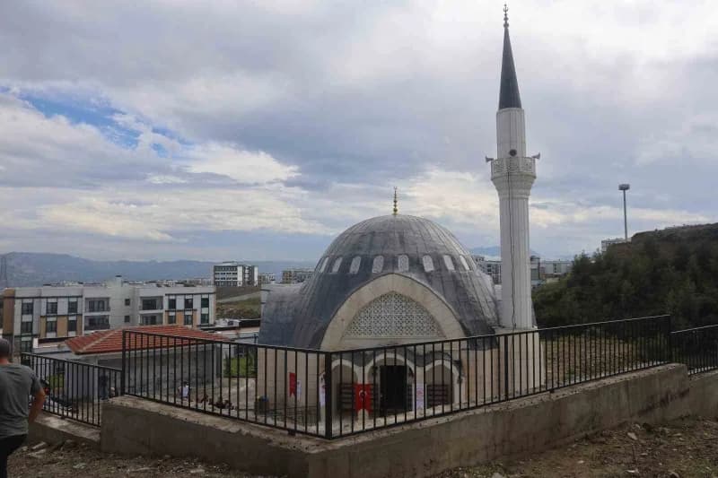 Oki Hz. Hasan Camii ibadete açıldı.