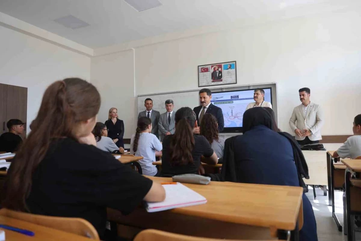 Kahramanmaraş merkezli depremlerde Hatay’da 210 eğitim kurumu yıkılırken, kentte yürütülen yeniden inşa çalışmaları kaps