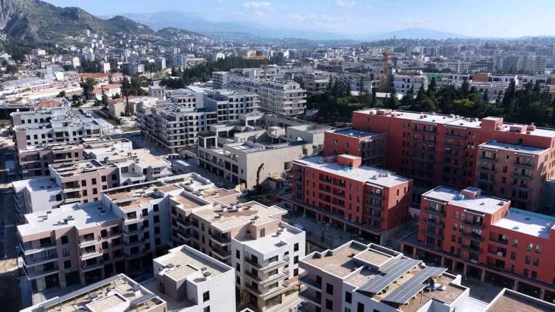 Antakya Atatürk Caddesi Çevre, Şehircilik ve İklim Değişikliği Bakanlığı koordinesinde TOKİ ve Emlak Konut GYO iş birliğ