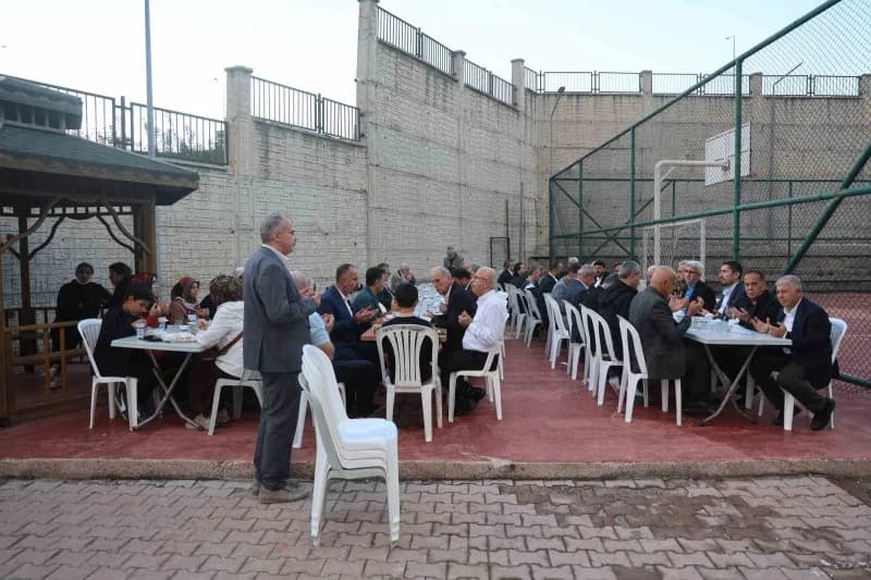 Hatay’ın Antakya ilçesinde 1967 yılında kurulan Hatay Anadolu İmam Hatip Lisesi’nde mezunlar buluşmasının bu yıl 2’ncisi