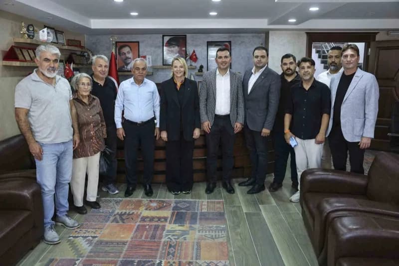 ATSO Başkan adayı Hatice Öz ziyaretlerini sürdürdü