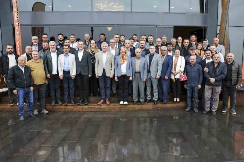ATSO üyeleriyle kahvaltıda bir araya gelen Öz, ilçenin ekonomik ve sosyal gelişimine yönelik projelerini açıkladı